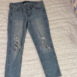 Distressed Blue Jeans hollister 23
